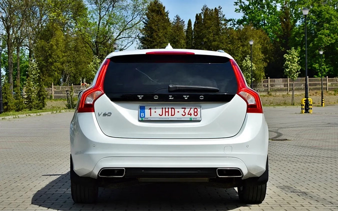 Volvo V60 cena 48900 przebieg: 151000, rok produkcji 2015 z Leżajsk małe 742